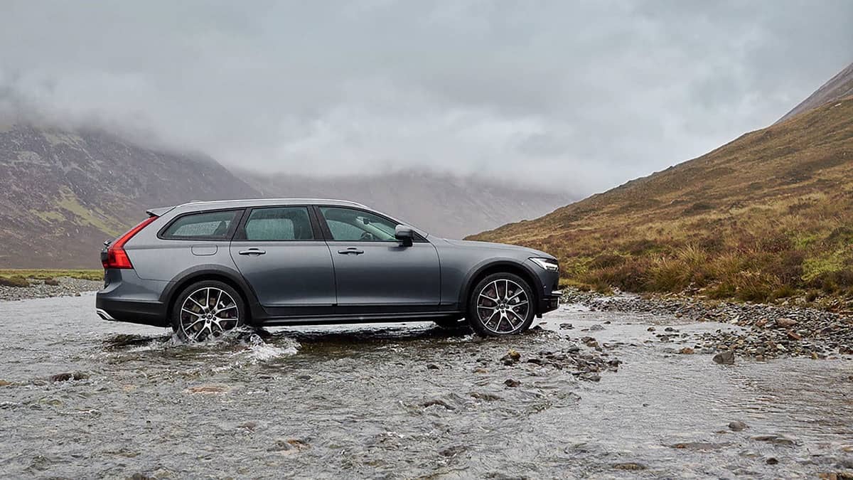 volvo v90 crosscountry interior engine start v1