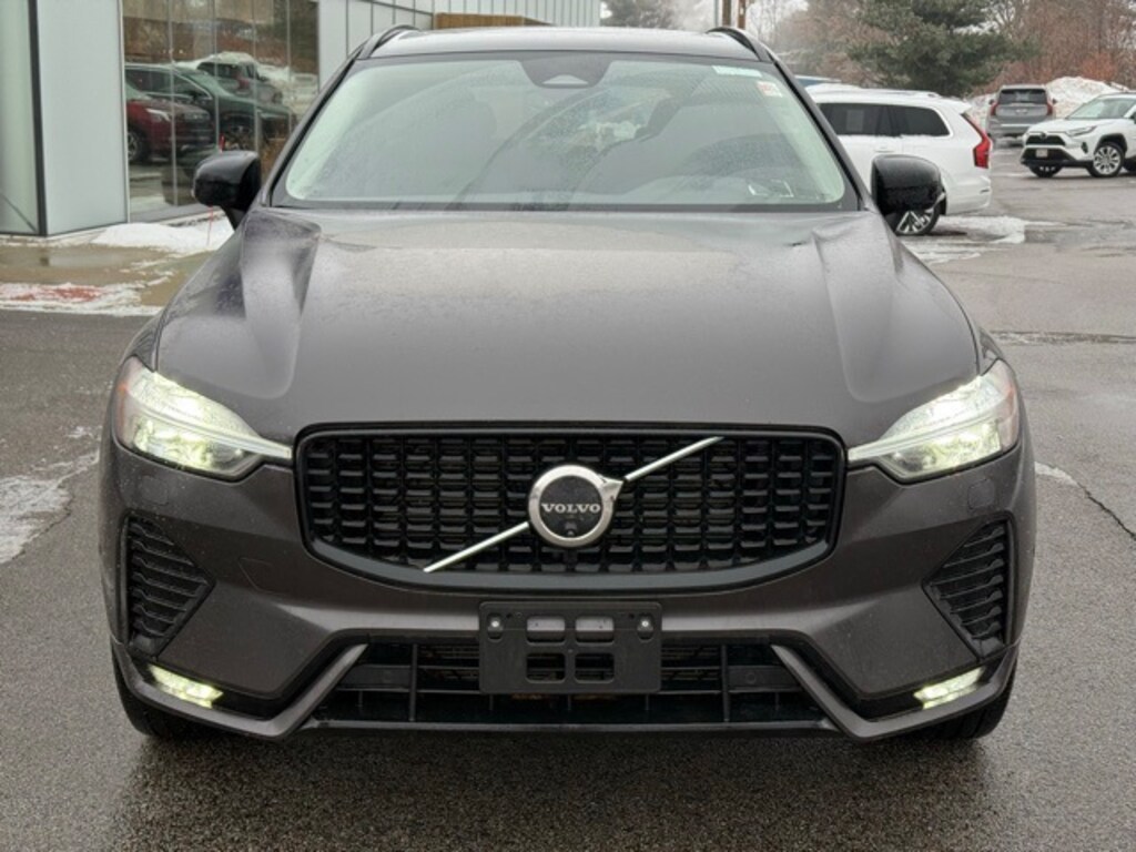 Used 2025 Volvo XC60 B5 Plus SUV