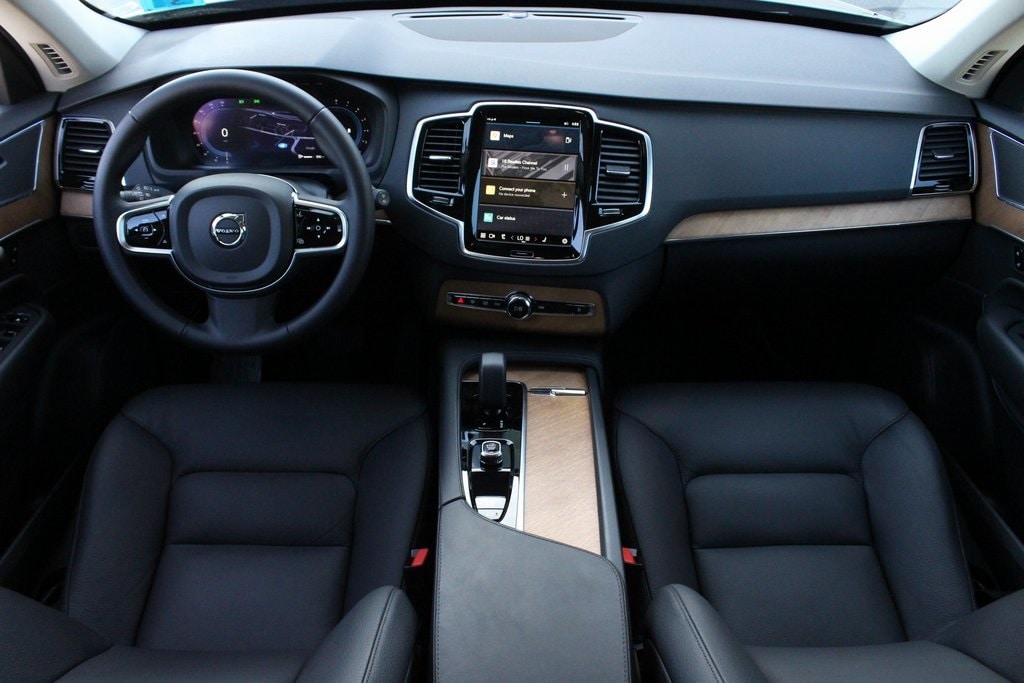 Certified 2024 Volvo XC90 Plus with VIN YV4L12PE9R1241048 for sale in Nashua, NH