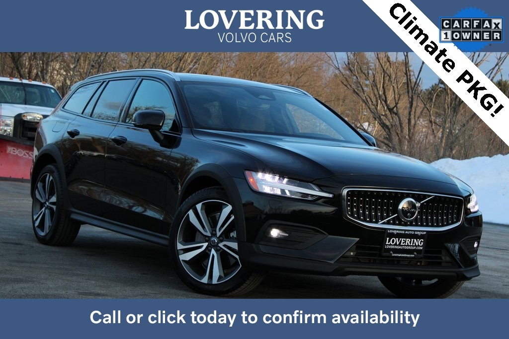 Certified 2025 Volvo V60 Cross Country B5 Plus Wagon