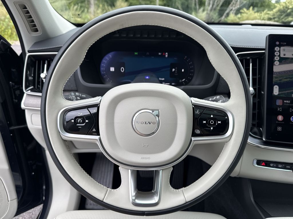 2026 Volvo XC90 Ultra - Photo 13