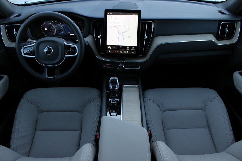 New 2026 Volvo XC60 B5 Plus SUV