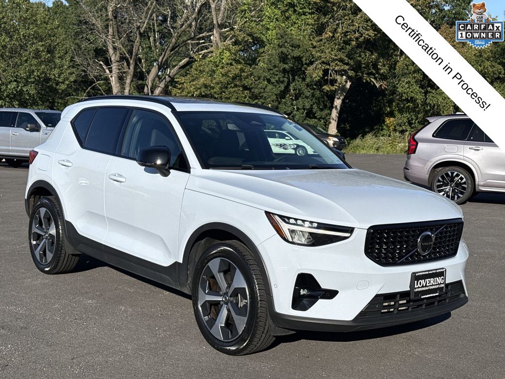 2024 Volvo XC40
