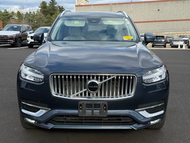2024 Volvo XC90 B5 Core photo 2