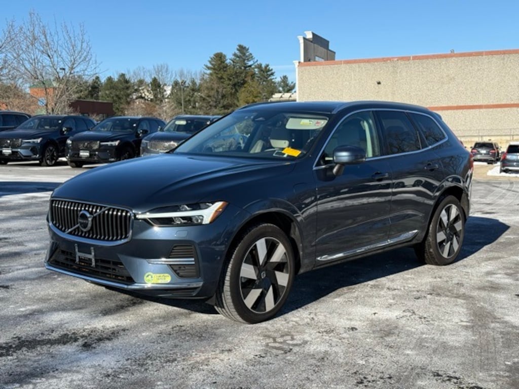 Certified 2023 Volvo XC60 Recharge Plug-In Hybrid T8 Plus Bright Theme SUV