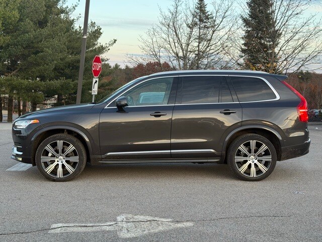 2024 Volvo XC90 B5 Plus photo 2