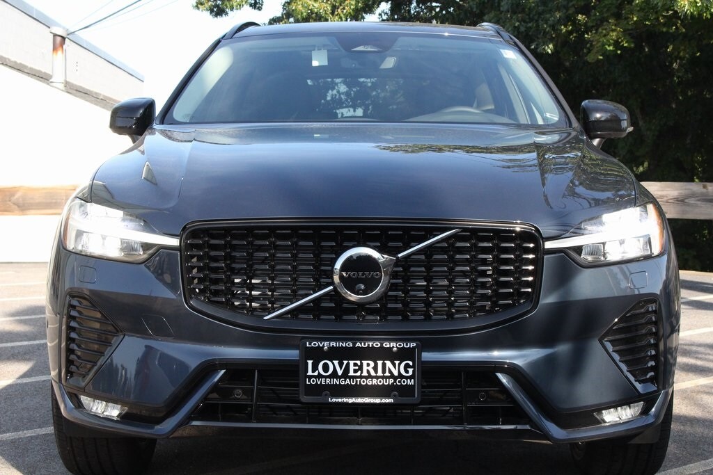 2025 Volvo XC60 B5 Plus photo 3