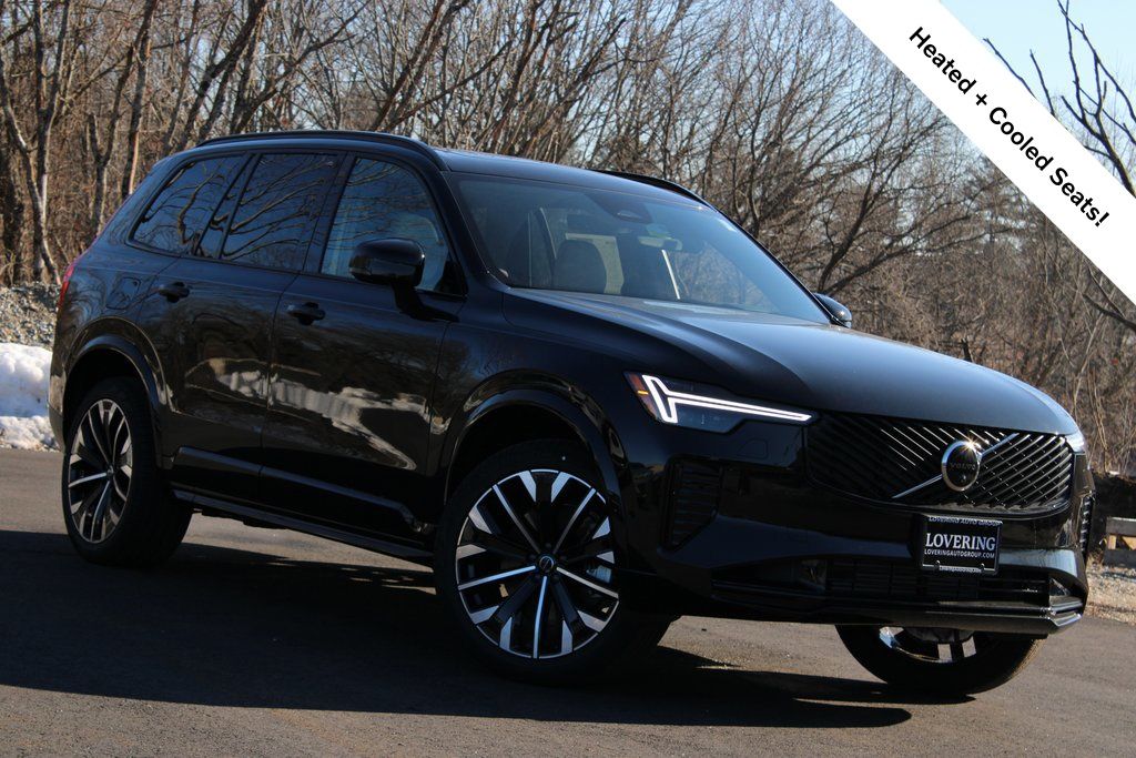 2026 Volvo XC90 plug-in hybrid SUV 