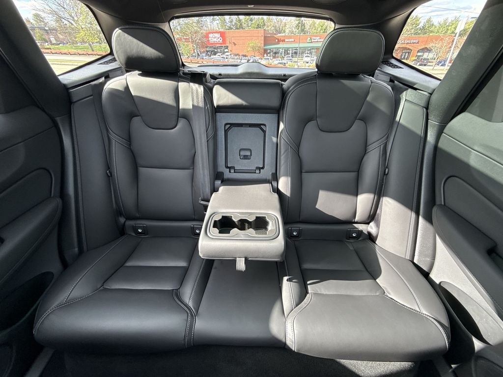 2026 Volvo XC60 Ultra - Photo 21