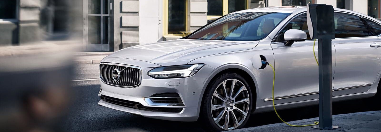 volvo s90 hybrid exterior front left banner