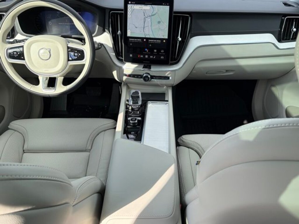 New 2026 Volvo XC60 plug-in hybrid T8 Ultra SUV