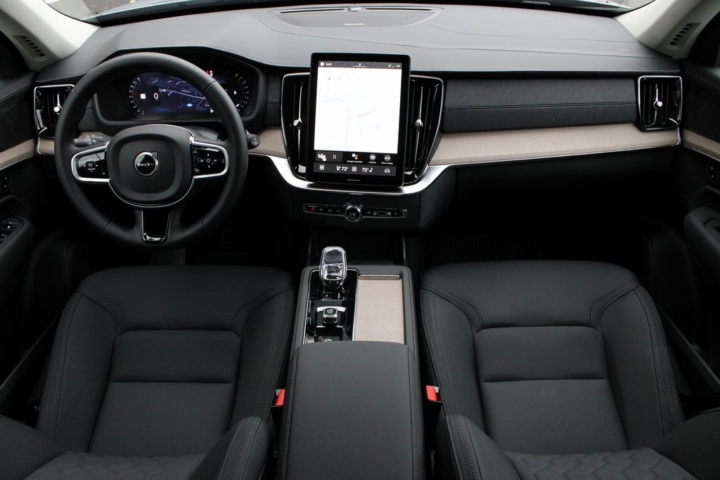 New 2026 Volvo XC90 B6 Plus 6-Seater SUV