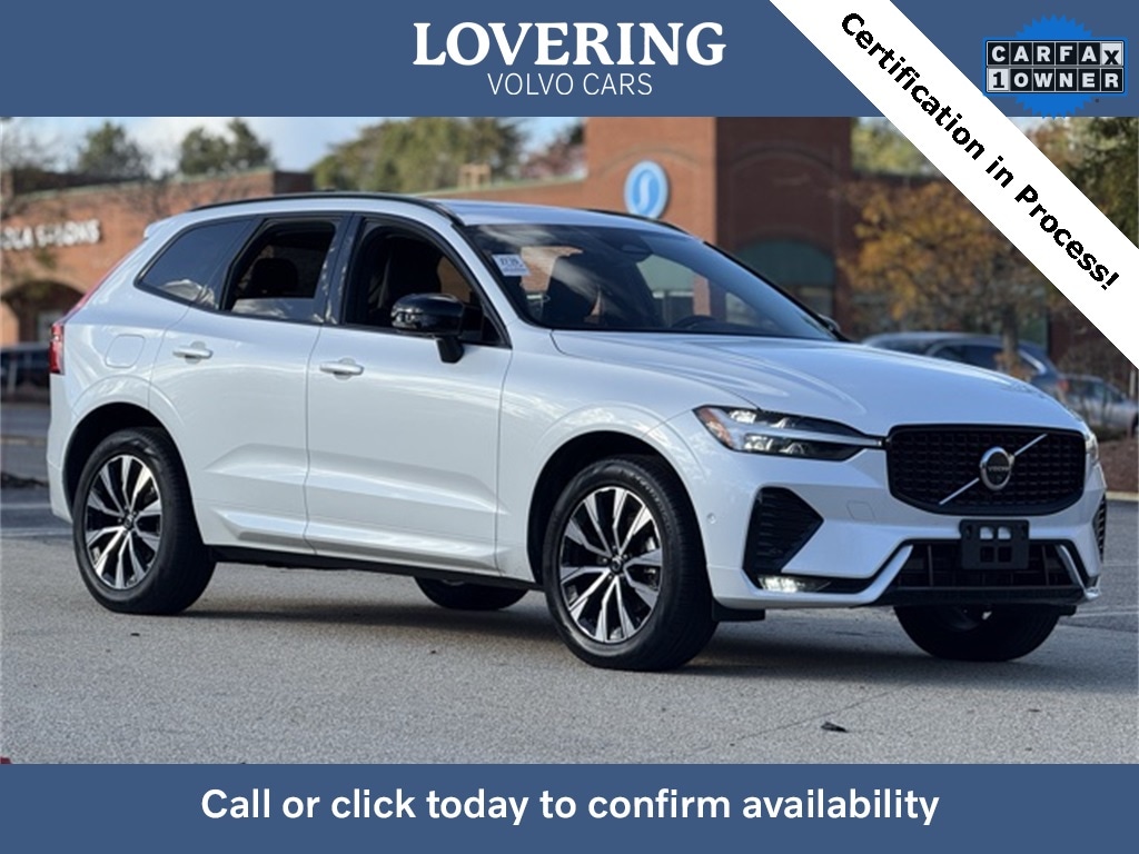 2025 Volvo XC60 Plus's photo