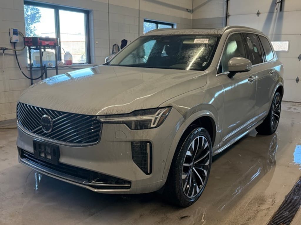 Certified 2025 Volvo XC90 B6 Plus 7-Seater SUV