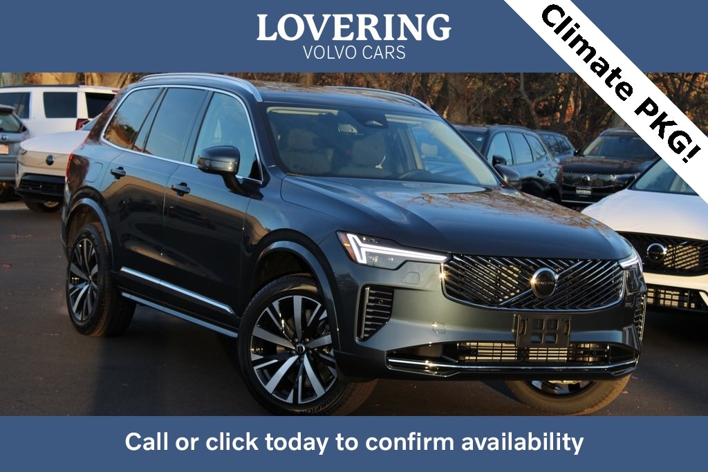 2026 Volvo XC90 Core's photo