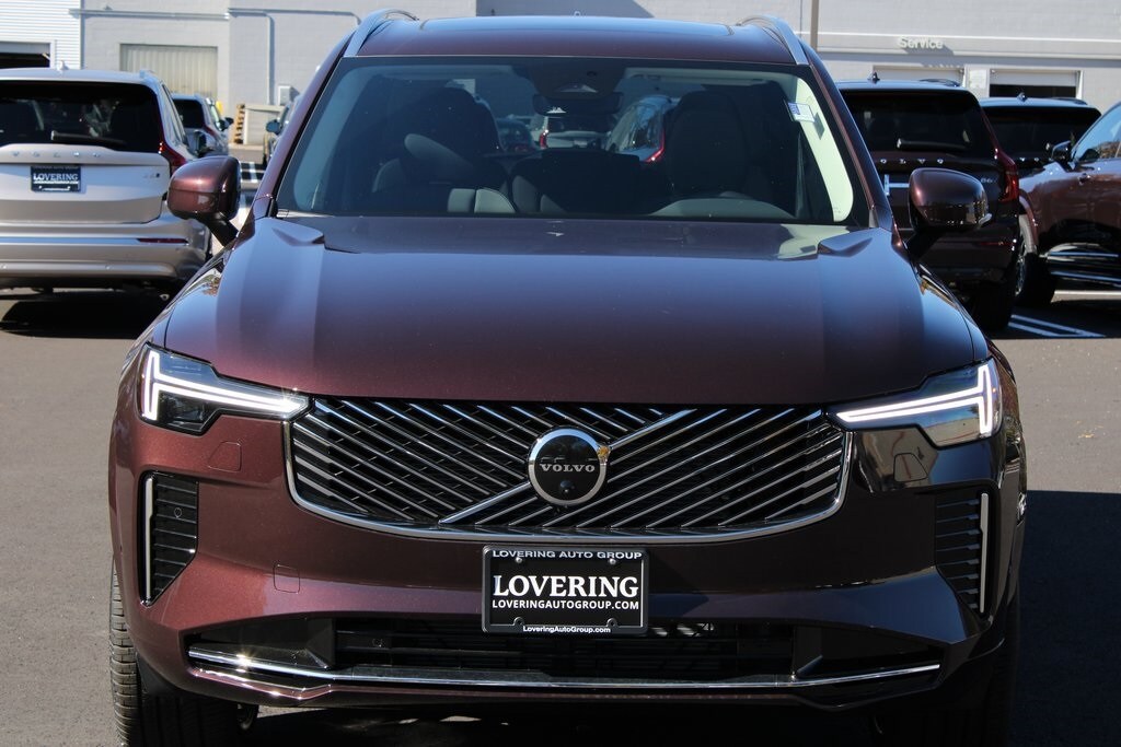 2026 Volvo XC90 Plus photo 3