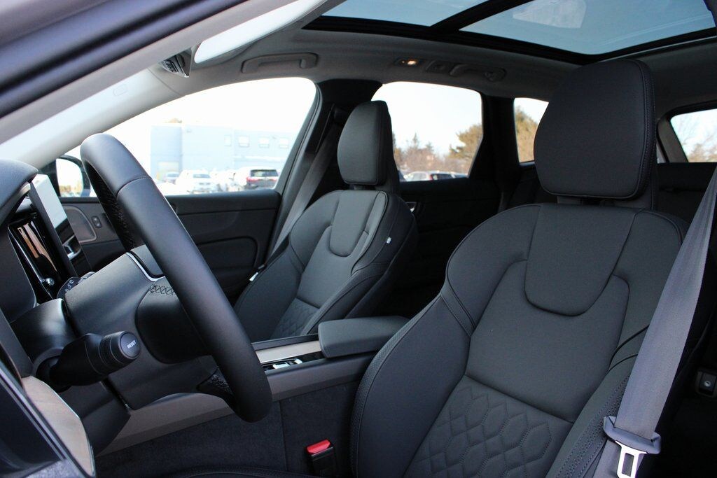 New 2026 Volvo XC60 B5 Plus SUV