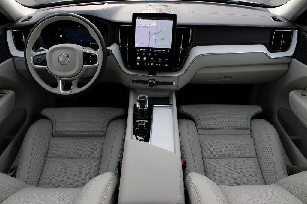 New 2026 Volvo XC60 B5 Ultra SUV