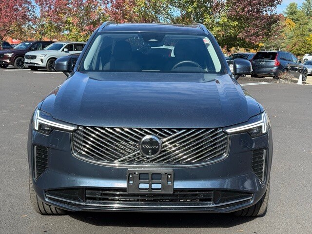 2025 Volvo XC90 Plus photo 2