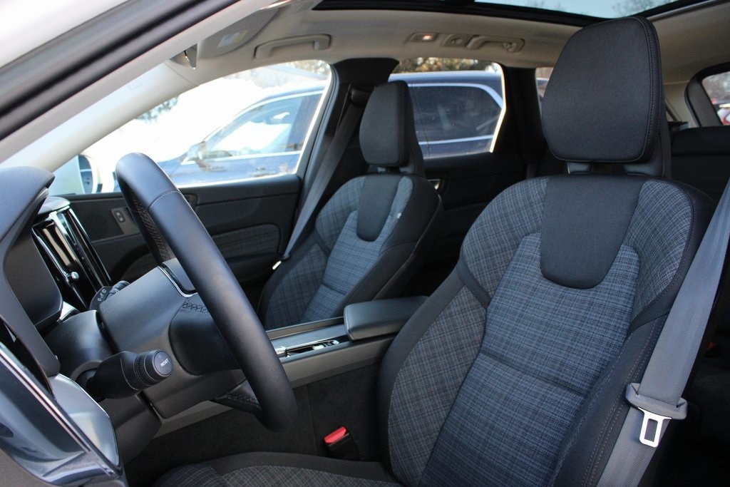 Certified 2023 Volvo XC60 B5 Core SUV