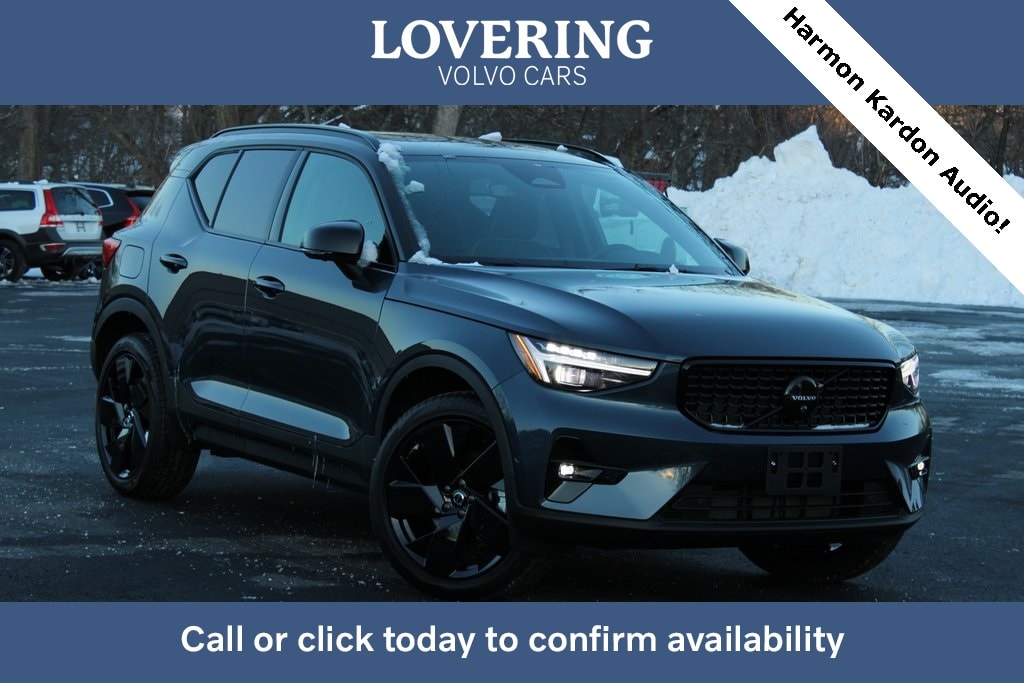 2026 Volvo XC40 B5 Ultra Black Edition AWD