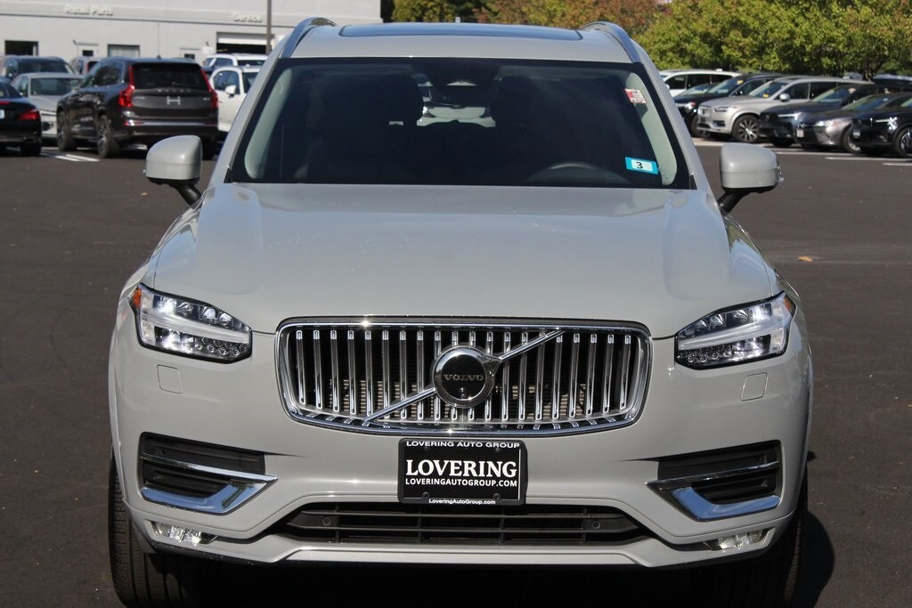 2025 Volvo XC90 Plus photo 3