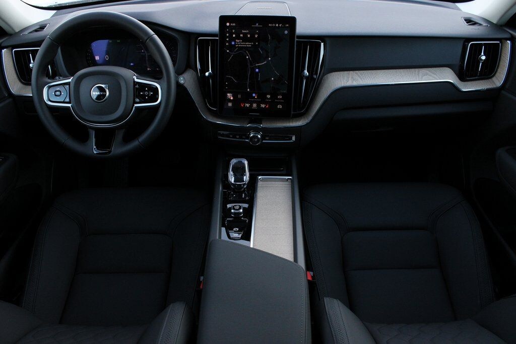 New 2026 Volvo XC60 B5 Plus SUV