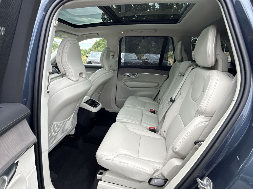 2026 Volvo XC90 Ultra - Photo 15
