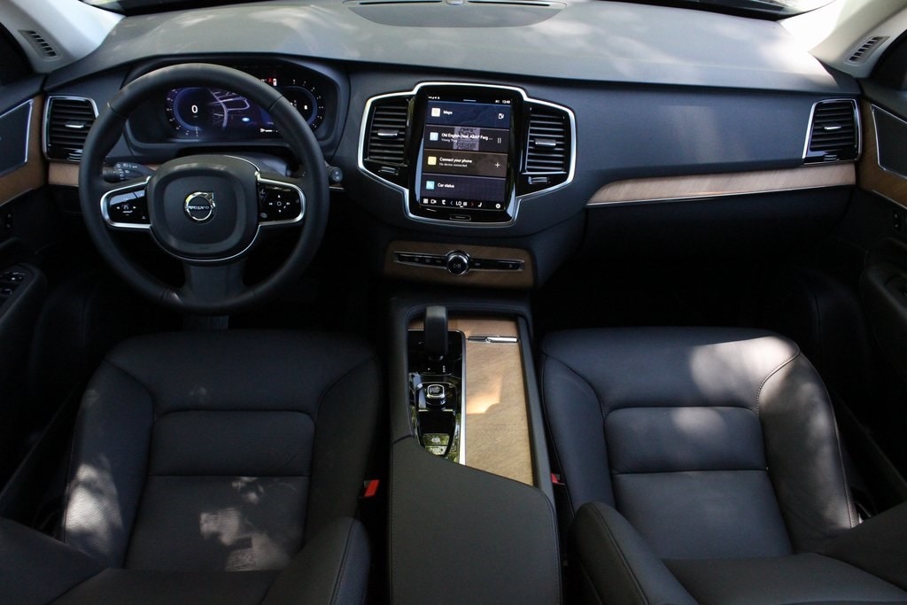 Certified 2024 Volvo XC90 Plus with VIN YV4L12PE9R1241079 for sale in Nashua, NH