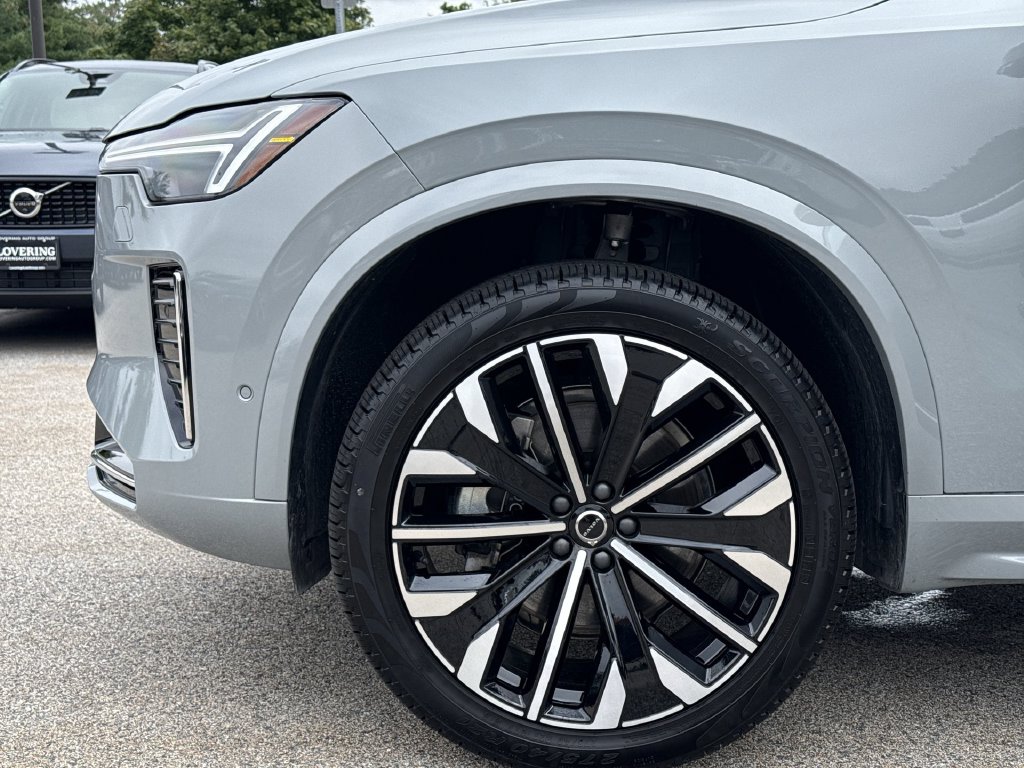 2026 Volvo XC90 Ultra - Photo 13