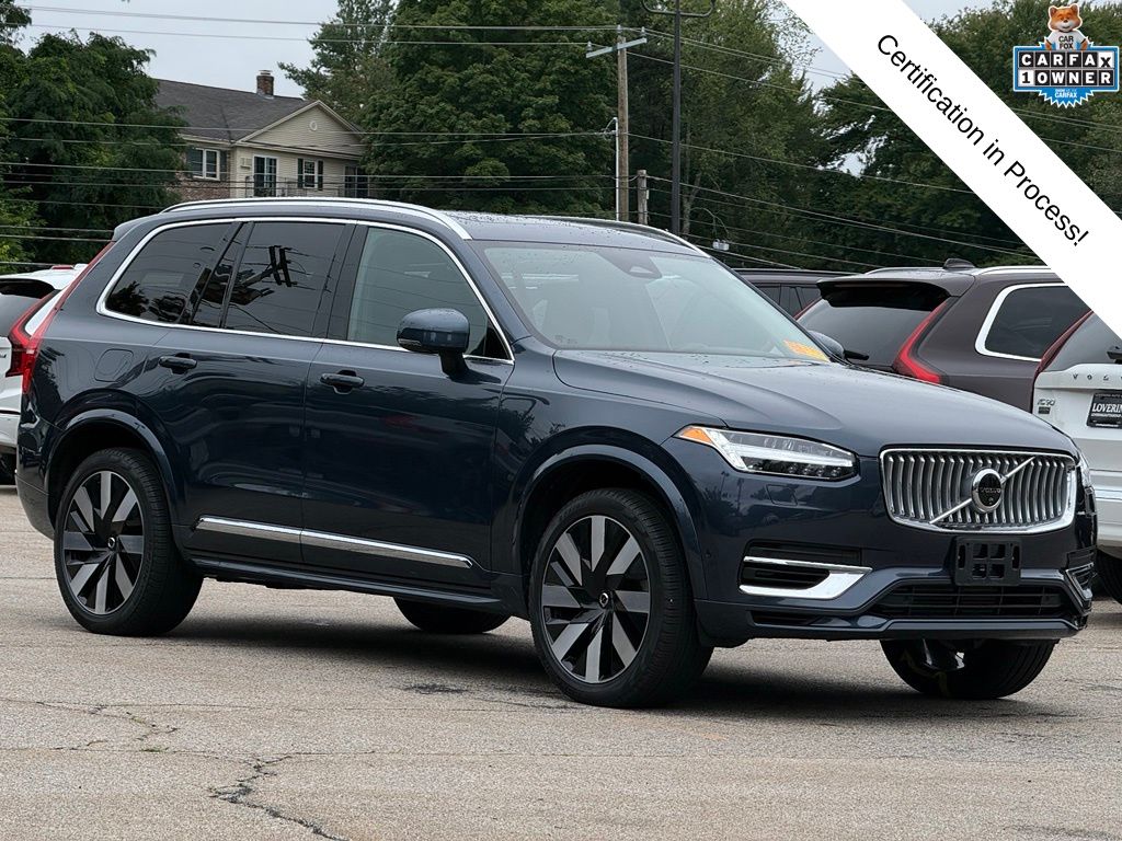 2025 Volvo XC90 Plug-In Hybrid