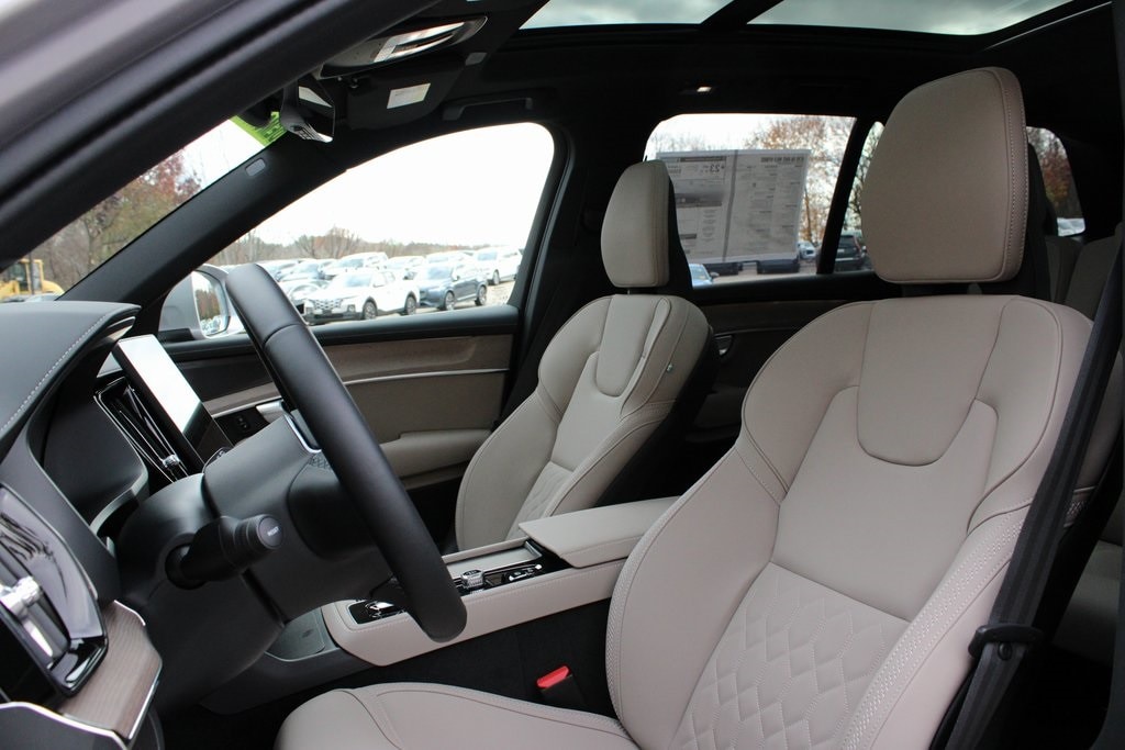 New 2026 Volvo XC90 B6 Plus 7-Seater SUV