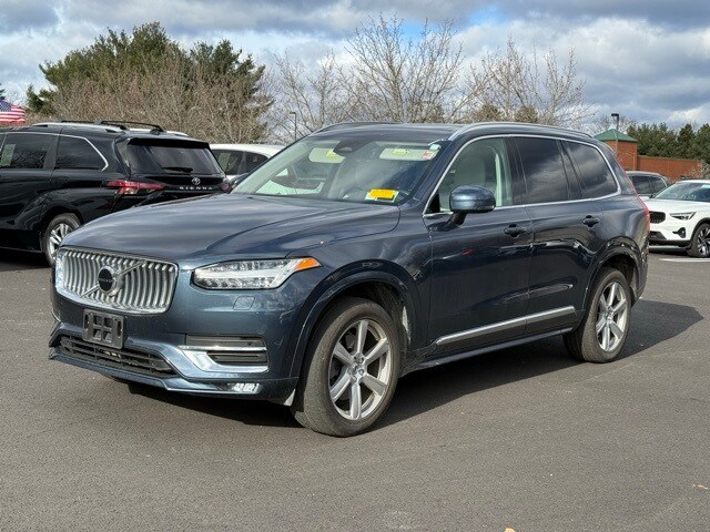 2024 Volvo XC90 B5 Core photo 3