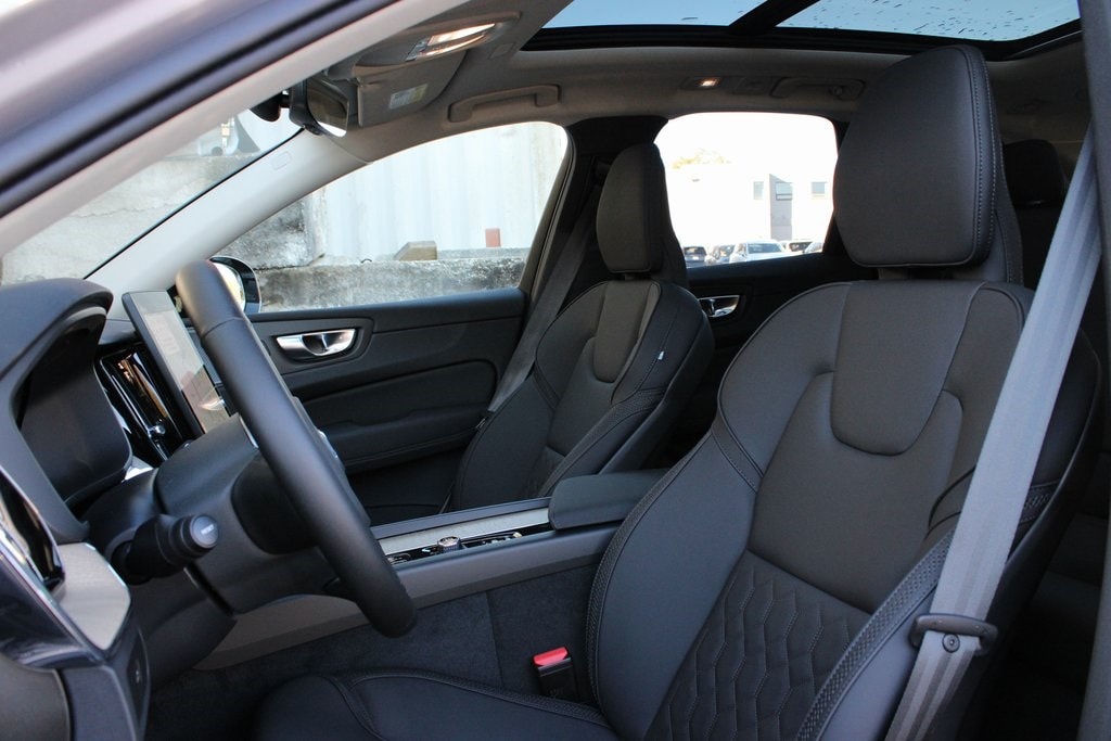 New 2026 Volvo XC60 B5 Plus SUV