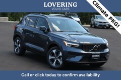 2026 Volvo XC40 B5 Core AWD SUV