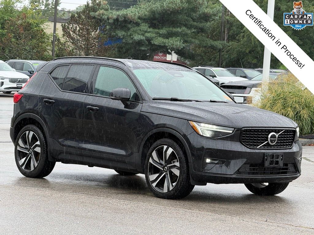2024 Volvo XC40