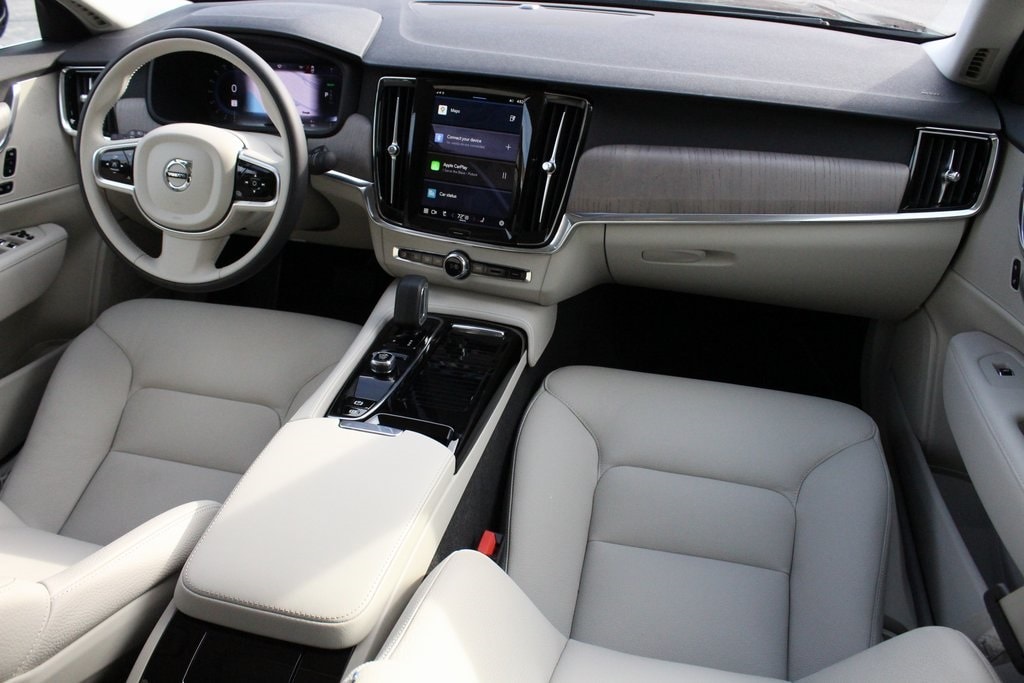 Certified 2024 Volvo S90 Plus with VIN LVYH60AE1RP403395 for sale in Nashua, NH