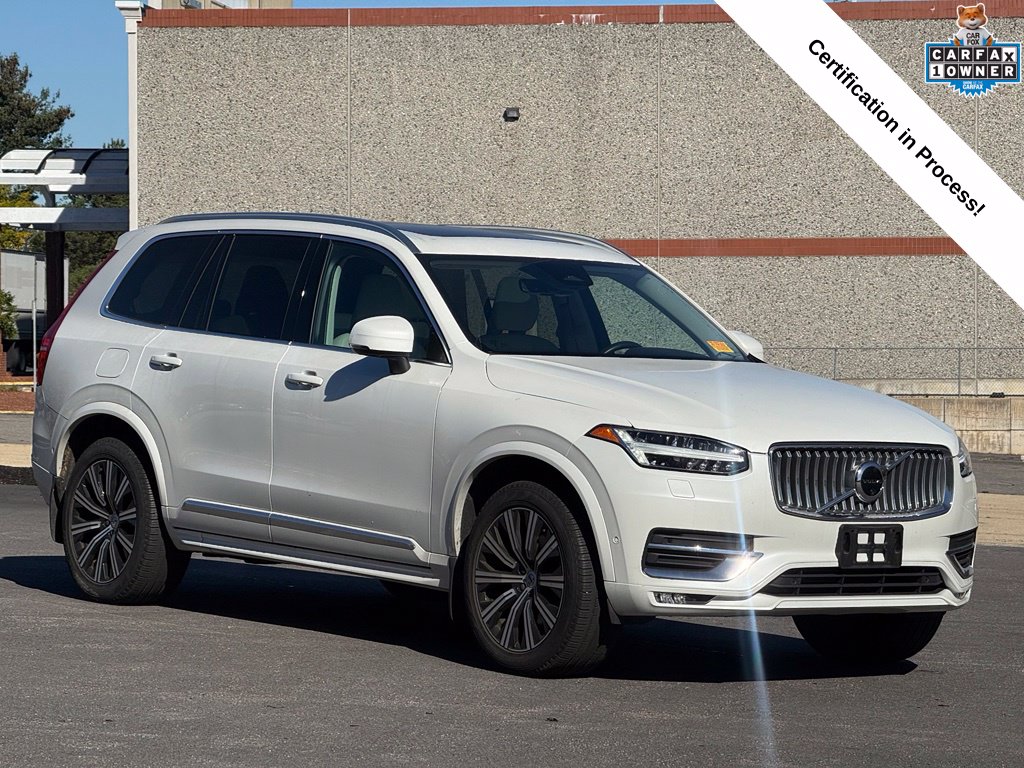 2023 Volvo XC90 Plus