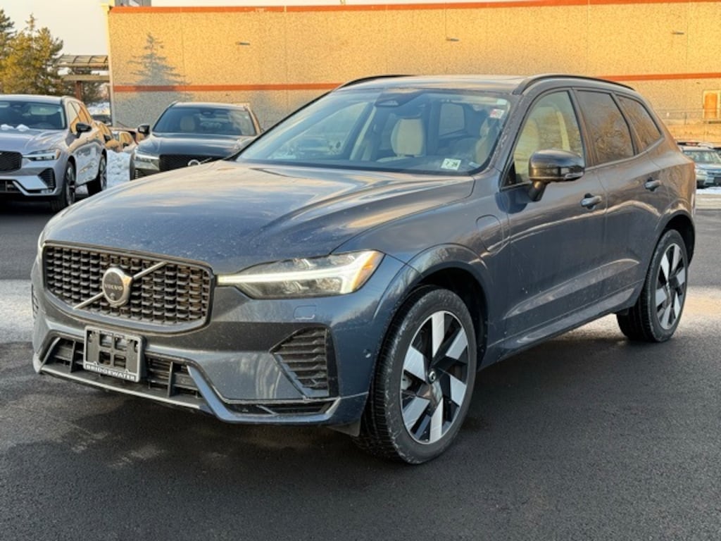 Certified 2024 Volvo XC60 Recharge Plug-In Hybrid T8 Plus Dark Theme SUV