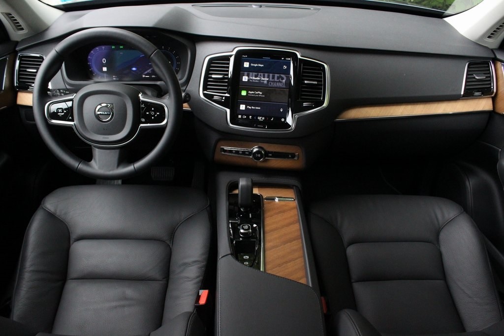 Certified 2024 Volvo XC90 Plus with VIN YV4L12PE6R1240813 for sale in Nashua, NH