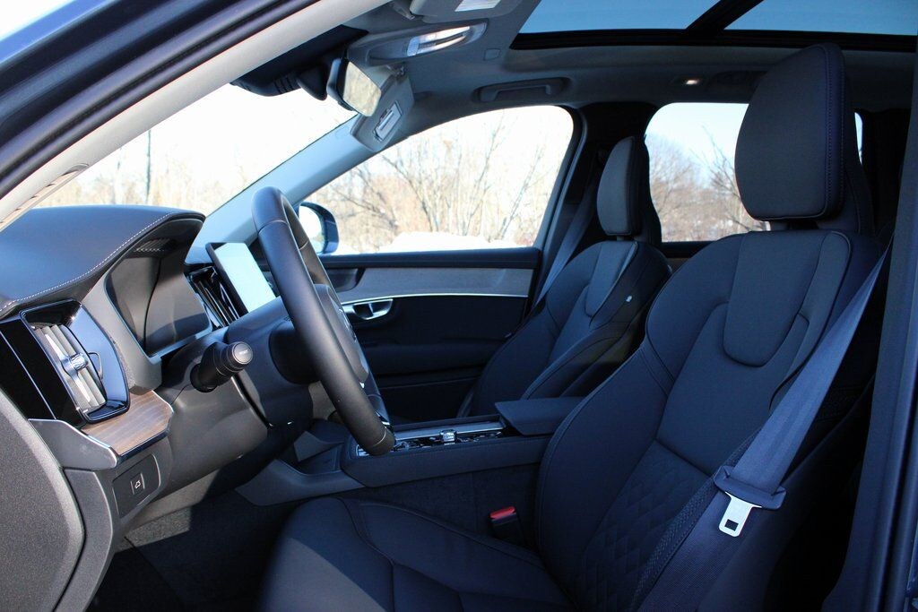 New 2026 Volvo XC90 B6 Plus 7-Seater SUV