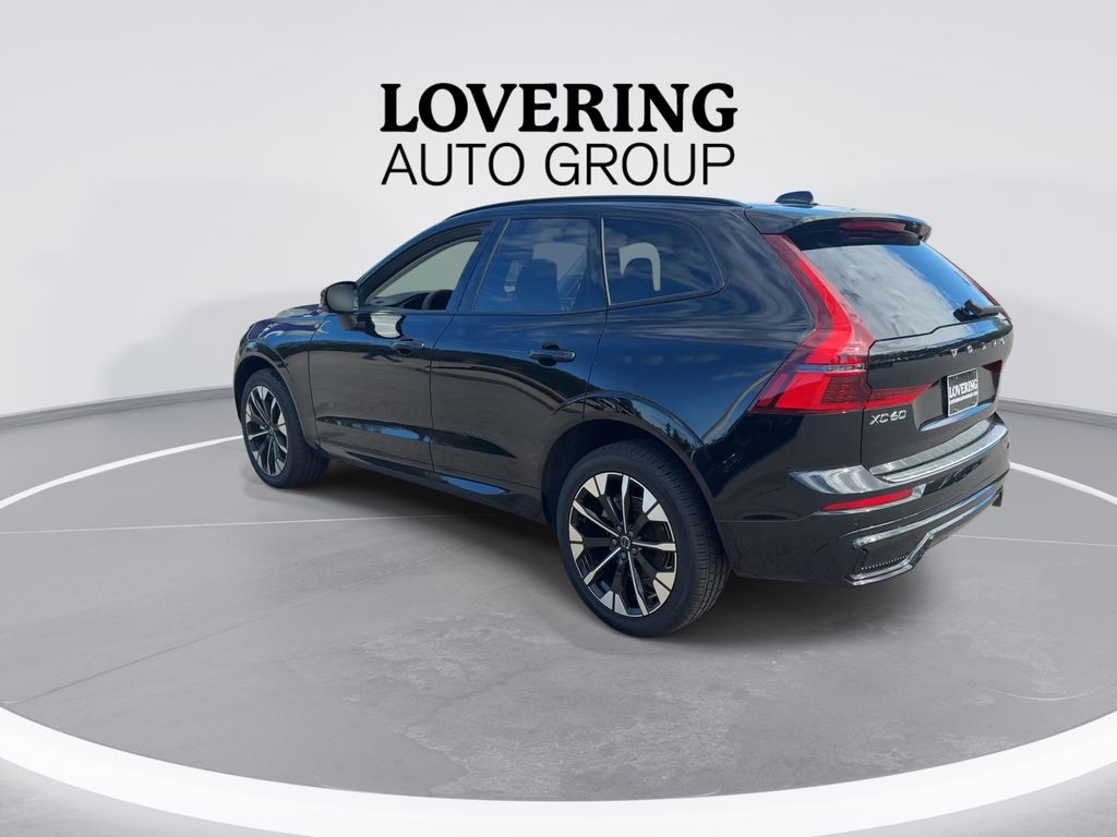 2026 Volvo XC60 Plus - Photo 6