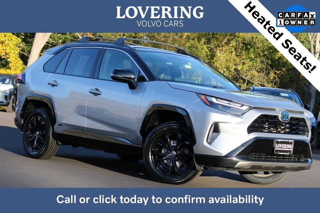 2022 Toyota RAV4 XSE's photo