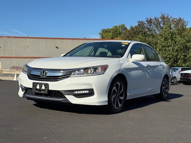 2016 Honda Accord EX-L photo 3
