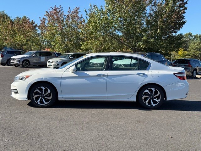 2016 Honda Accord EX-L photo 4