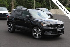 2026 Volvo XC40 B5 Plus AWD SUV