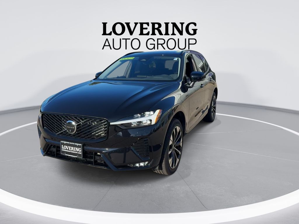 2026 Volvo XC60 Plus - Photo 4