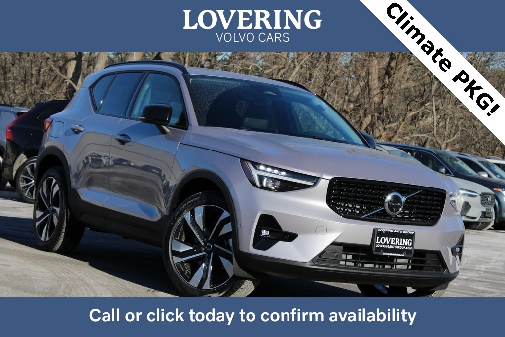 New 2026 Volvo XC40 B5 Ultra SUV