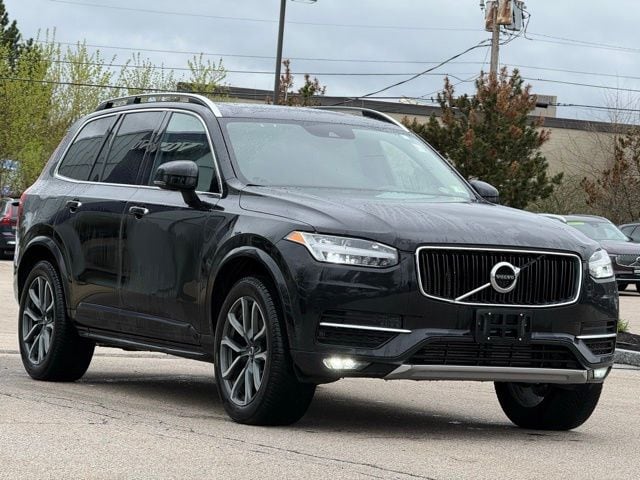 2019 Volvo XC90 Momentum