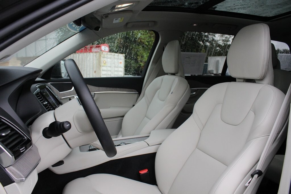 2024 Volvo XC90 Plus photo 4